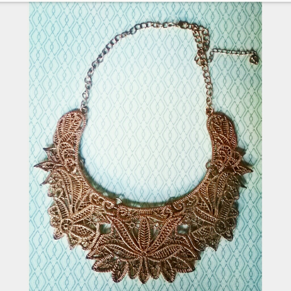 Gold collar necklace